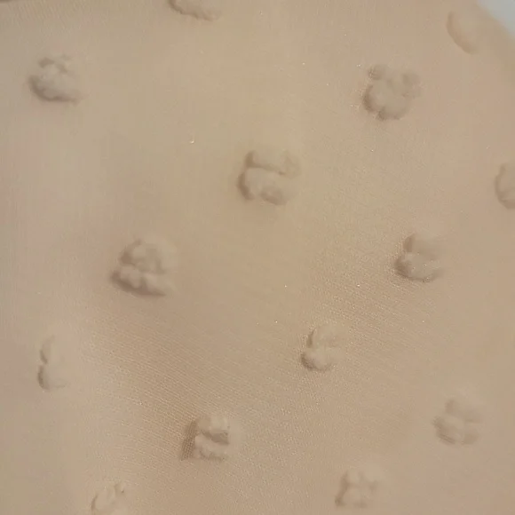 Beautiful light pinkish/cream blouse - Picture 4 of 5